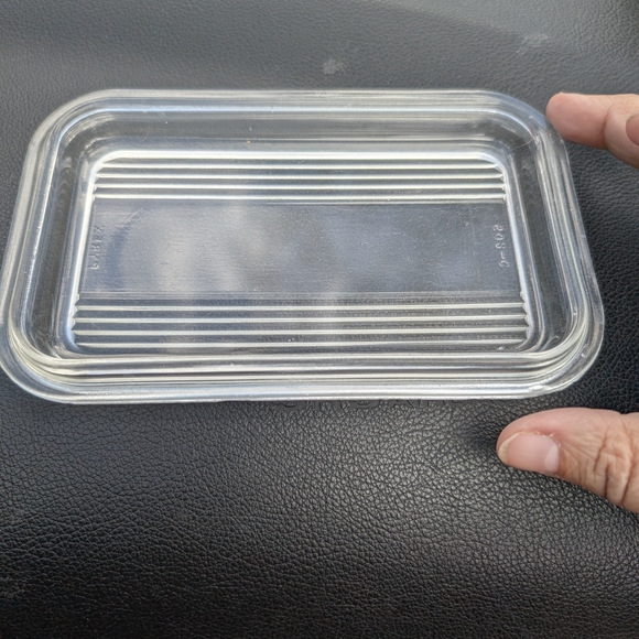 Vintage Blue Glass Storage Container - Picture 8 of 8